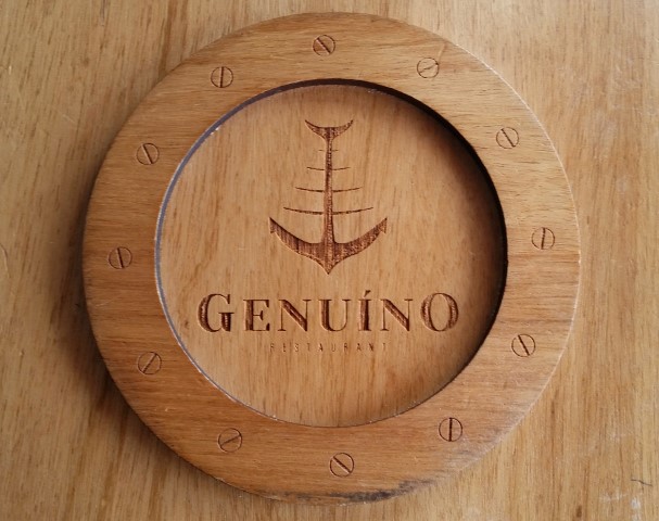 Menue aus Holz